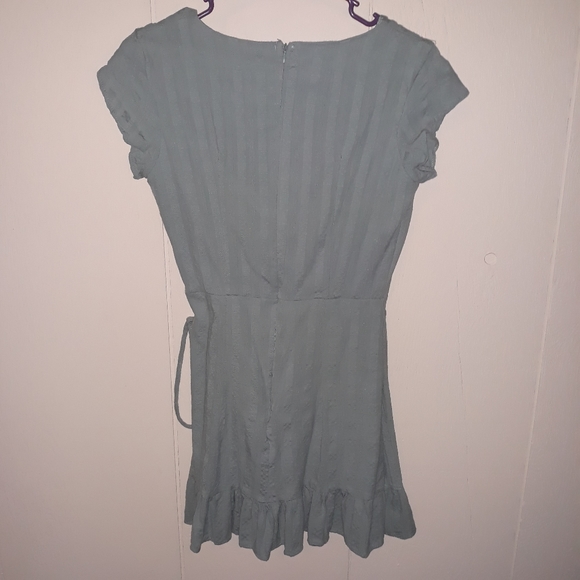 Blue short sleeve wrap dress with frill trim and zipper size small - Picture 6 of 8